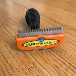 FURminator Deshedding Tool